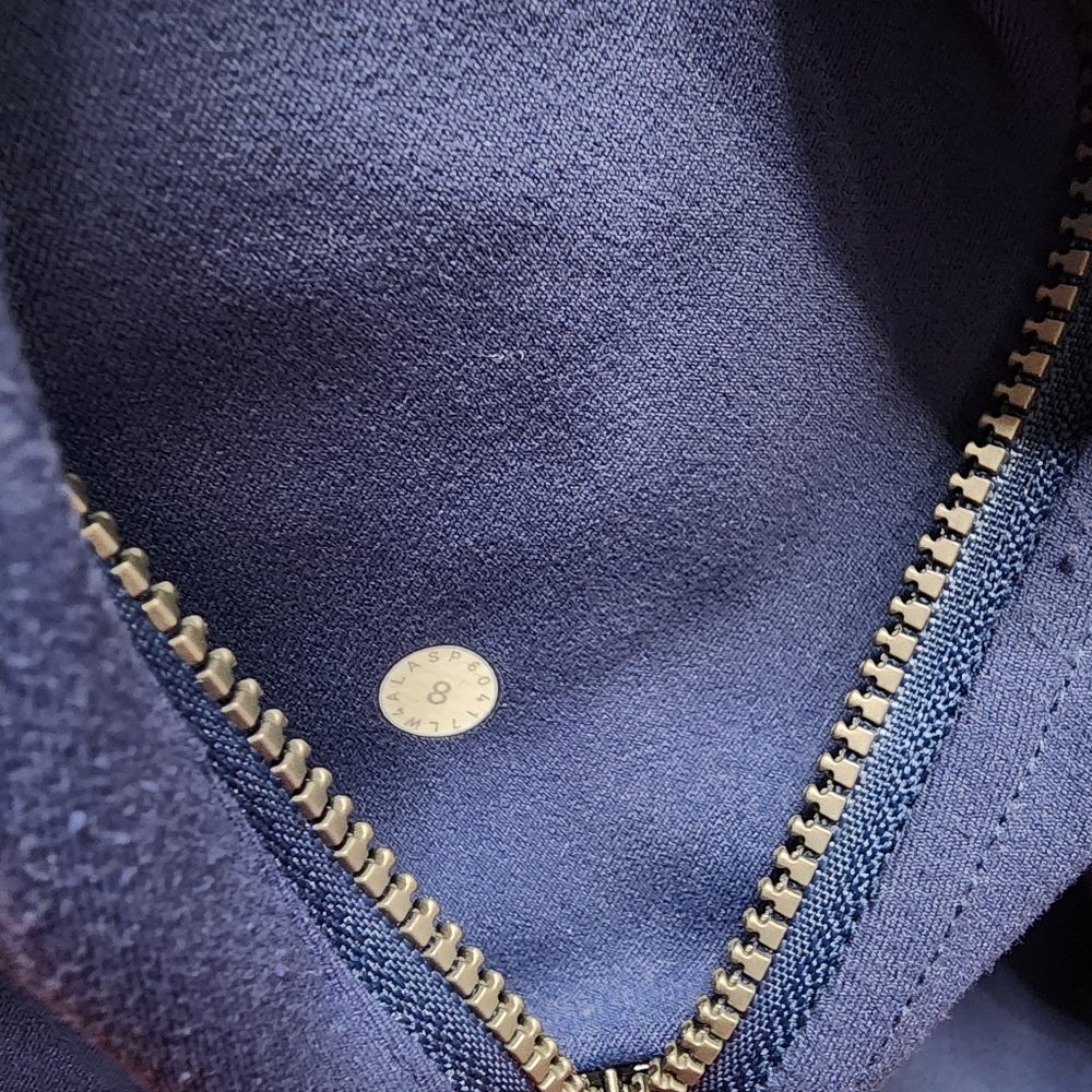 Lululemon Contour Blue Zip-Up Jacket Mineral Blue Size 8 - Picture 7 of 11